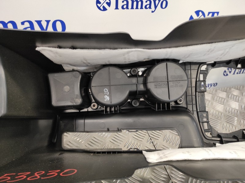 Recambio de consola central para hyundai i30 (gd) 1.4 cat referencia OEM IAM 84610A6000  