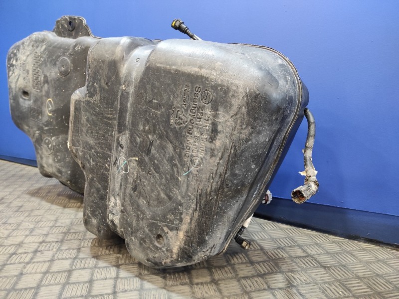 Recambio de deposito combustible para ssangyong tivoli premium 4x2 referencia OEM IAM   