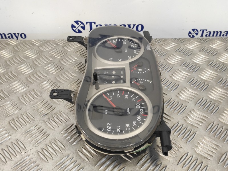 Recambio de cuadro instrumentos para renault clio ii fase ii (b/cb0) 1.2 referencia OEM IAM P8200059776  21659071