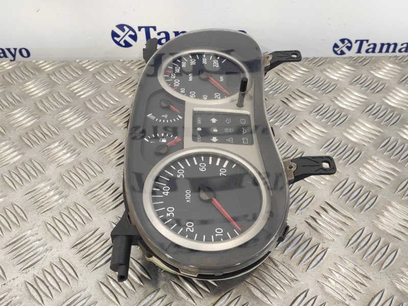 Recambio de cuadro instrumentos para renault clio ii fase ii (b/cb0) 1.2 referencia OEM IAM P8200059776  21659071
