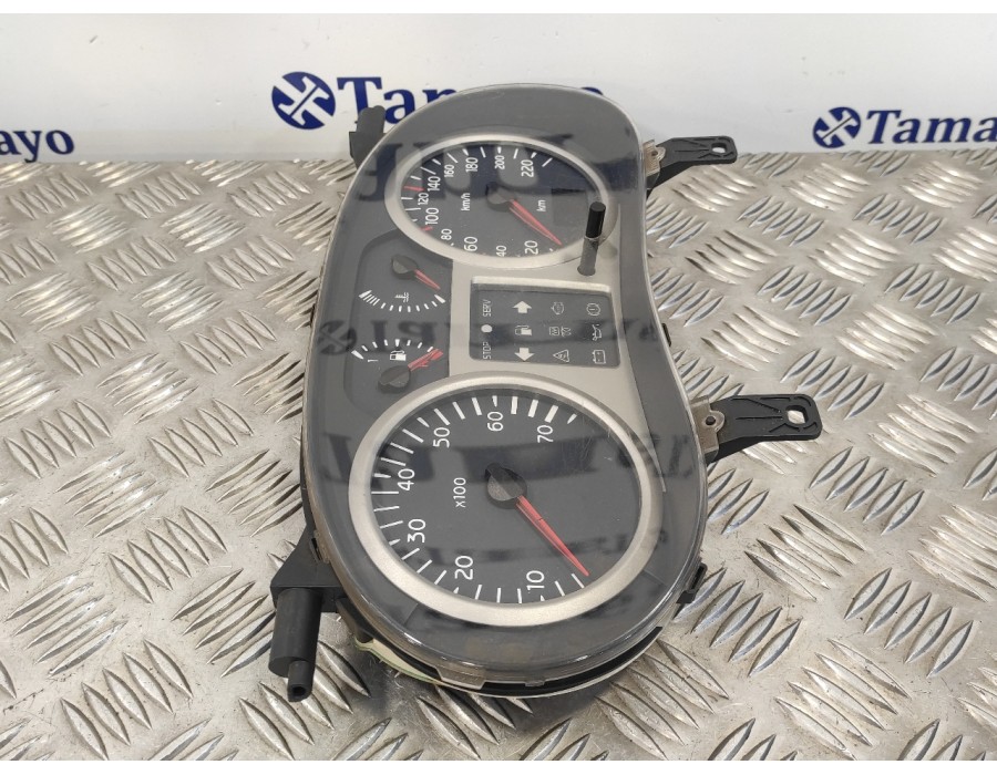 Recambio de cuadro instrumentos para renault clio ii fase ii (b/cb0) 1.2 referencia OEM IAM P8200059776  21659071
