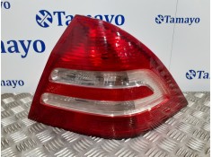 Recambio de piloto trasero derecho para mercedes-benz clase c (w203) berlina 2.0 compresor cat referencia OEM IAM   