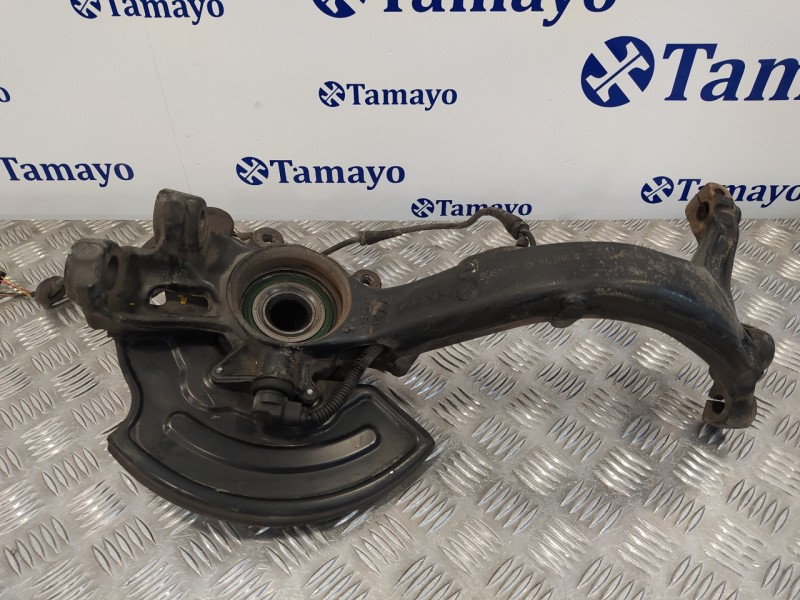 Recambio de mangueta delantera izquierda para volkswagen passat berlina (3b3) 1.9 tdi referencia OEM IAM 8D0407257  
