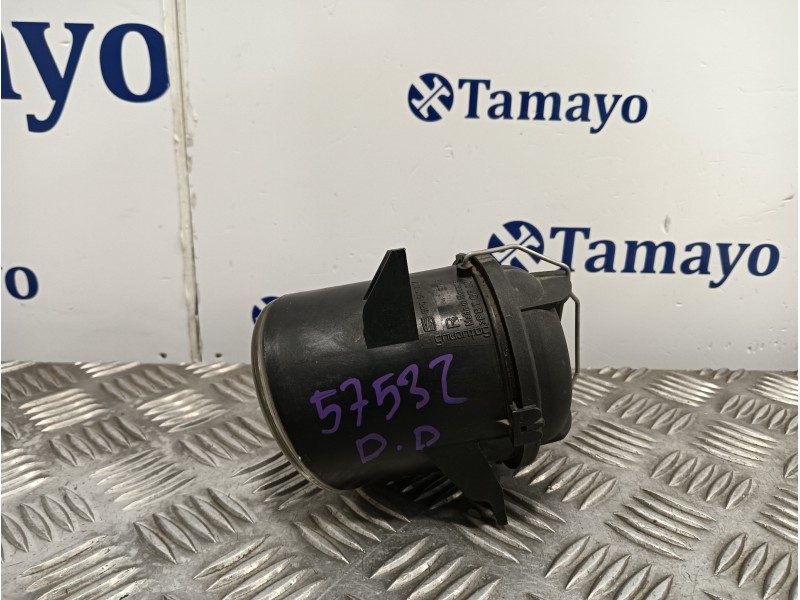 Recambio de faro antiniebla derecho para seat leon (1p1) 2.0 tdi referencia OEM IAM 5P0941700A  