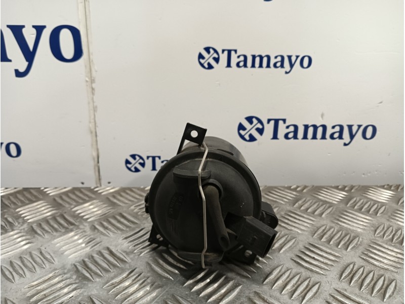 Recambio de faro antiniebla derecho para seat leon (1p1) 2.0 tdi referencia OEM IAM 5P0941700A  