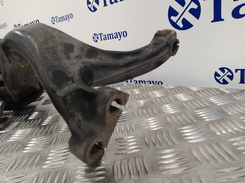 Recambio de mangueta delantera izquierda para volkswagen passat berlina (3b3) 1.9 tdi referencia OEM IAM 8D0407257  