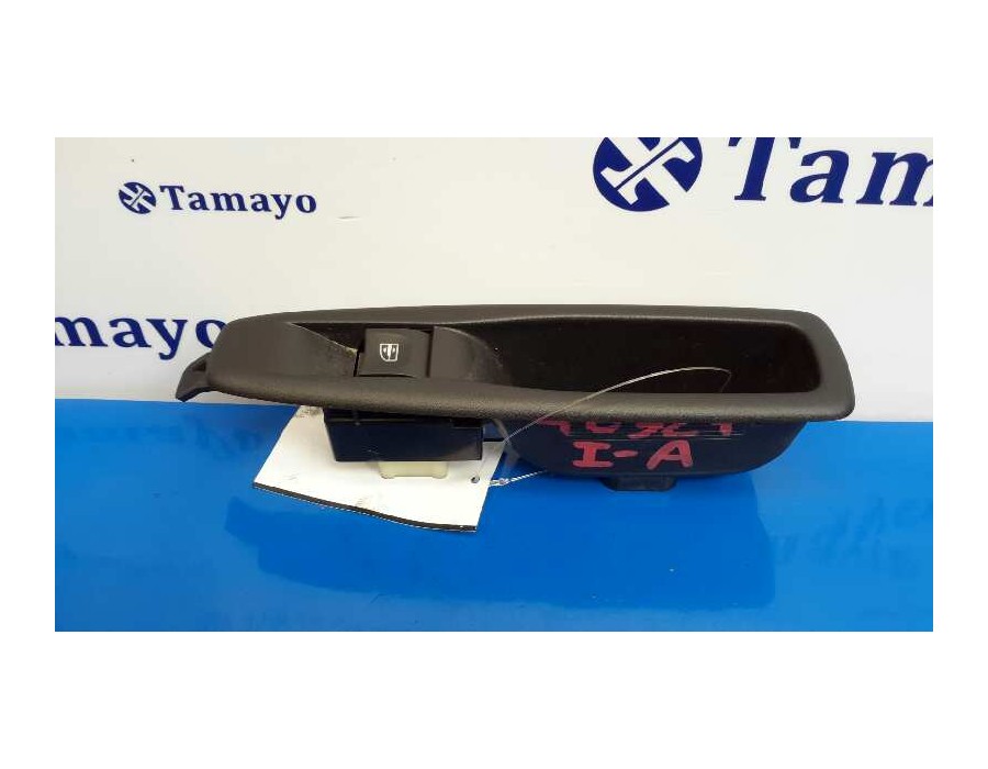 Recambio de mando elevalunas trasero izquierdo para renault clio iv 1.5 dci diesel fap referencia OEM IAM 829507217R  