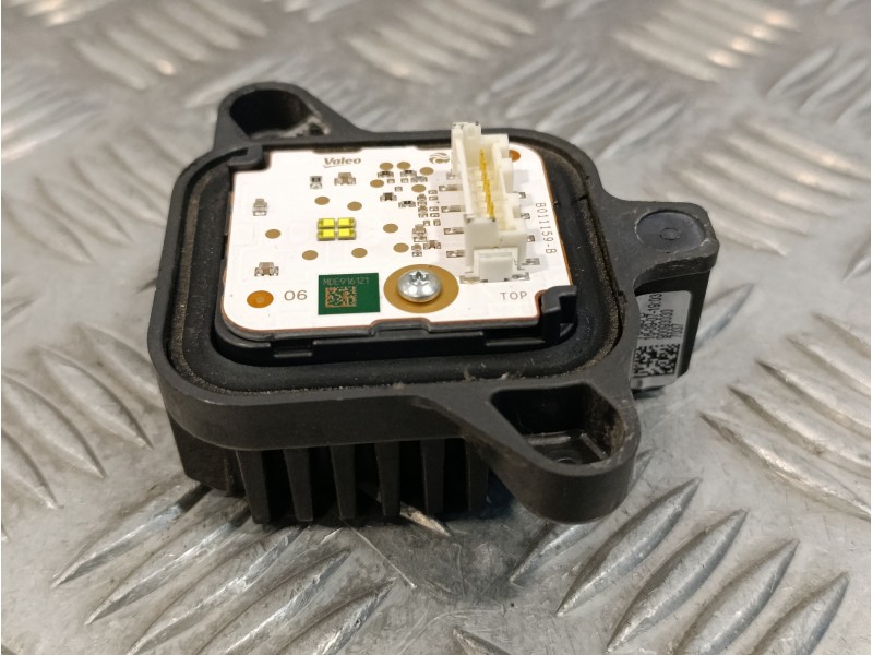 Recambio de centralita luces para peugeot 3008 1.2 12v e-thp referencia OEM IAM 90093030  P8MSD