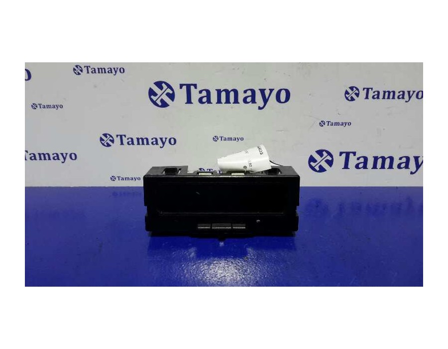 Recambio de pantalla multifuncion para renault megane ii berlina 5p 1.6 cat referencia OEM IAM 8200107839  