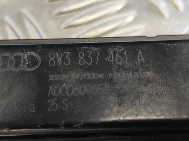 Recambio de elevalunas delantero izquierdo para audi s3 (8v1) 2.0 16v tfsi referencia OEM IAM 8V3837461A  A000609658