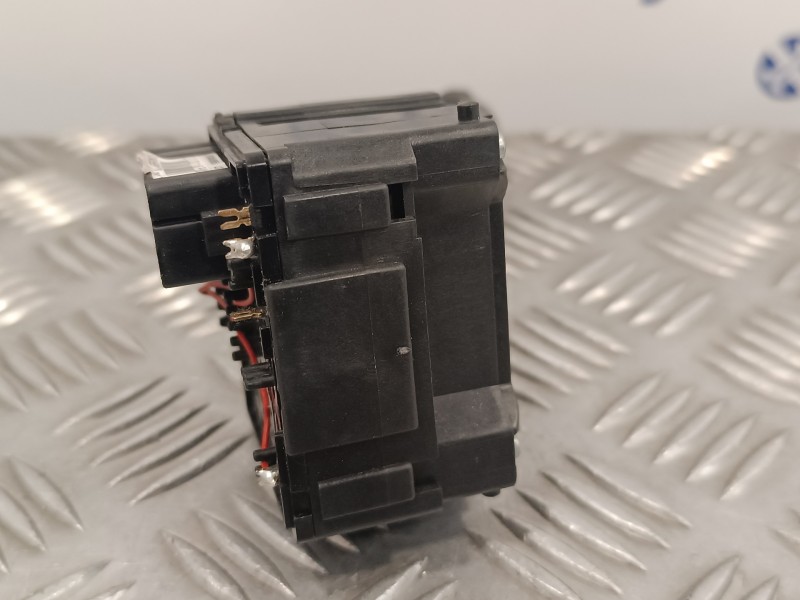 Recambio de mando limpia para dacia lodgy 1.6 cat referencia OEM IAM E10645650  