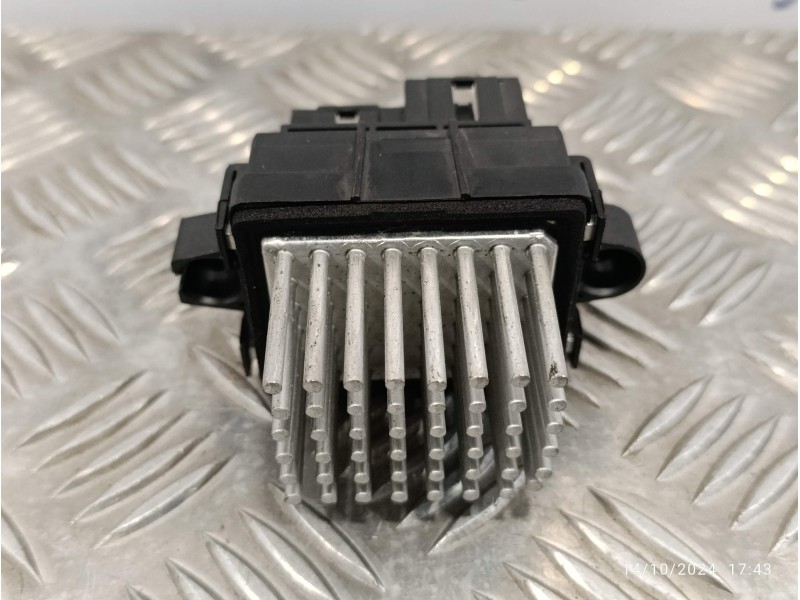 Recambio de resistencia calefaccion para opel astra j lim. 2.0 16v cdti referencia OEM IAM 13503201 F01102428003 F011500056