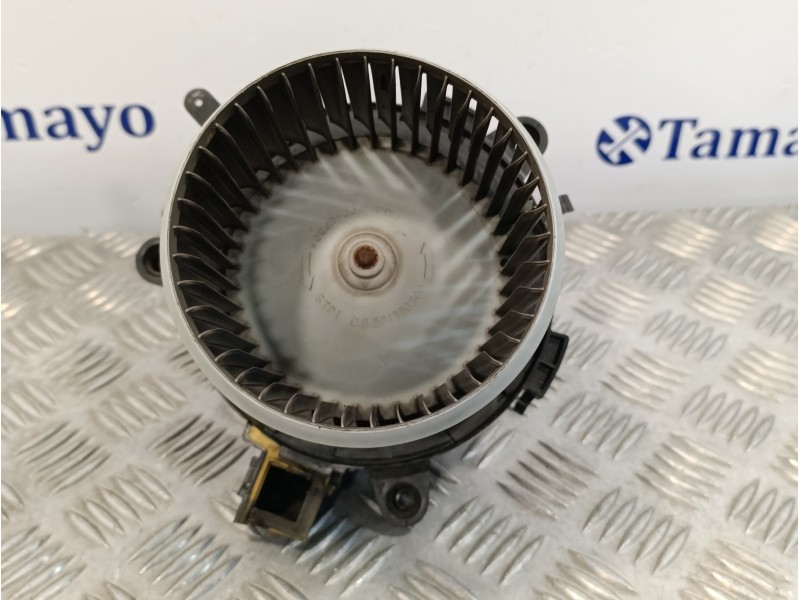 Recambio de motor calefaccion para peugeot 3008 1.6 puretech referencia OEM IAM 5P1330400  5P1330100