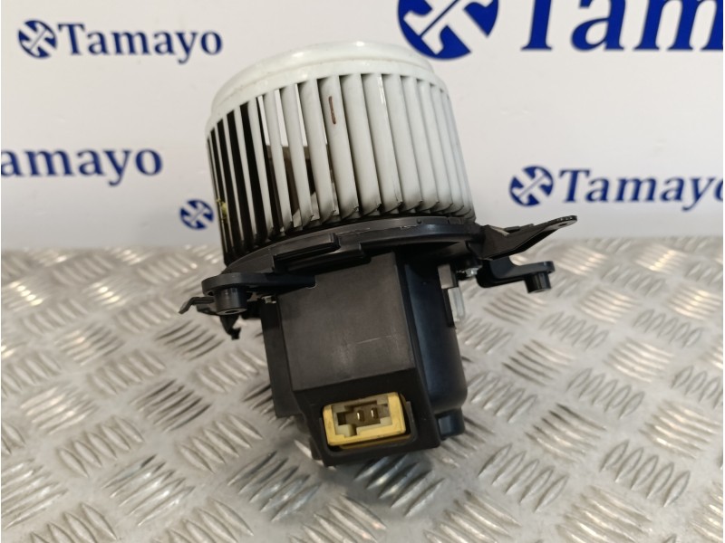 Recambio de motor calefaccion para peugeot 3008 1.6 puretech referencia OEM IAM 5P1330400  5P1330100