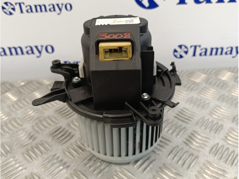 Recambio de motor calefaccion para peugeot 3008 1.6 puretech referencia OEM IAM 5P1330400  5P1330100