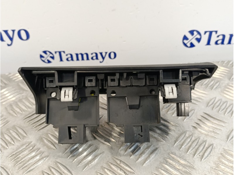 Recambio de mando luces para peugeot 3008 1.2 12v e-thp referencia OEM IAM 98095437ZD  