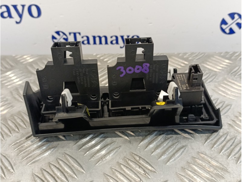 Recambio de mando luces para peugeot 3008 1.2 12v e-thp referencia OEM IAM 98095437ZD  