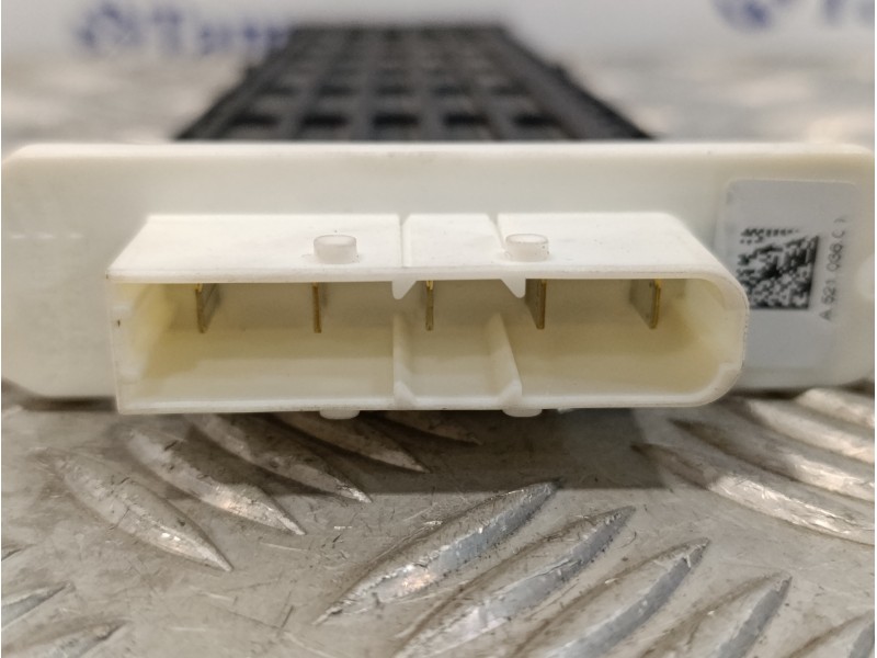 Recambio de resistencia calefaccion para peugeot 3008 1.2 12v e-thp referencia OEM IAM A5210360  