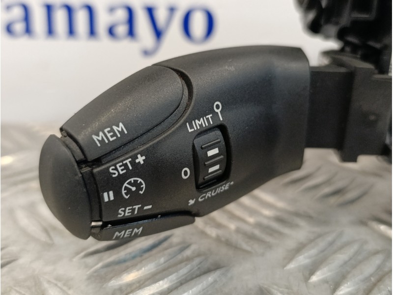 Recambio de mando multifuncion para peugeot 3008 1.2 12v e-thp referencia OEM IAM 98094489ZD  