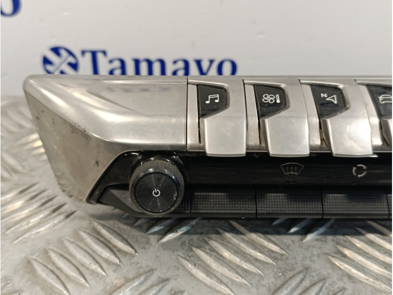 Recambio de mando multifuncion para peugeot 3008 1.2 12v e-thp referencia OEM IAM 98106118DX  