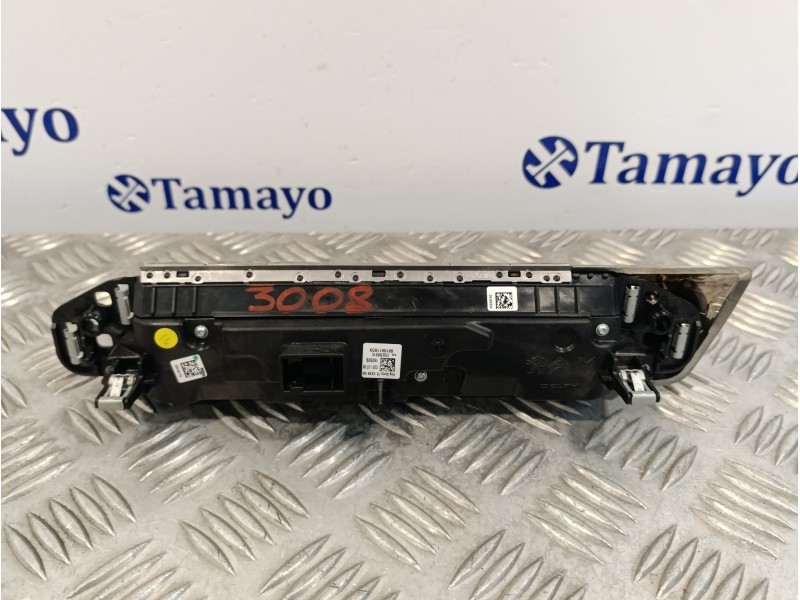 Recambio de mando multifuncion para peugeot 3008 1.2 12v e-thp referencia OEM IAM 98106118DX  