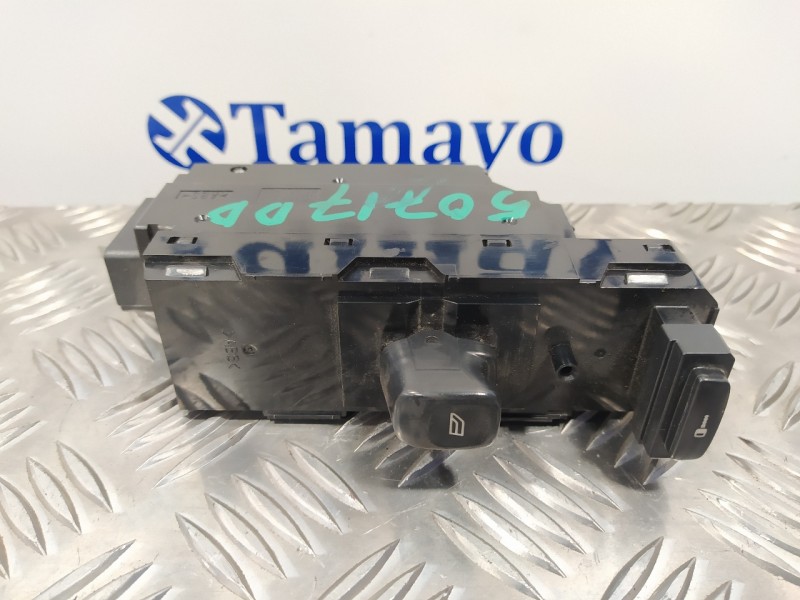 Recambio de mando elevalunas delantero derecho para volvo xc90 2.4 diesel cat referencia OEM IAM 30658147  