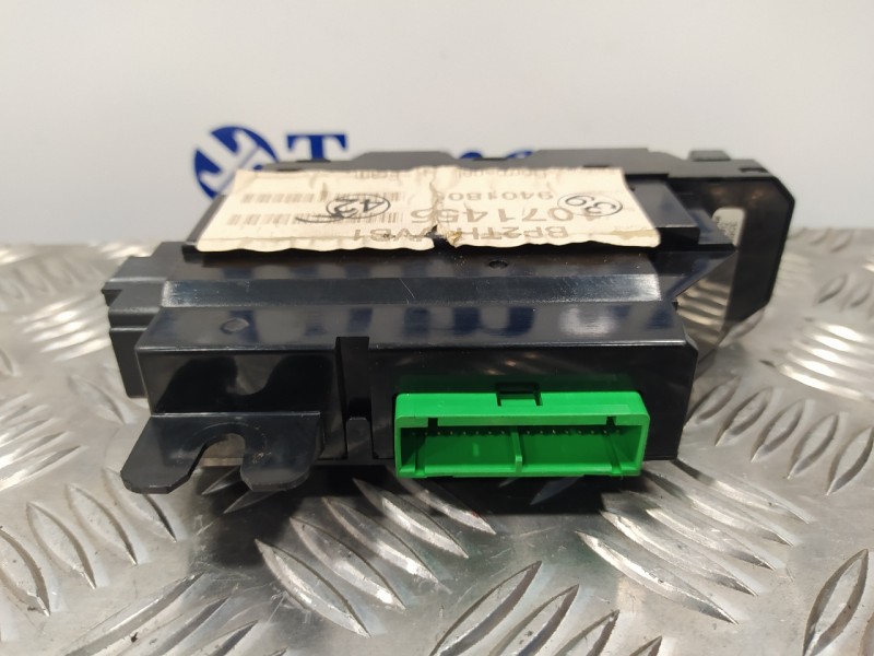 Recambio de mando elevalunas delantero derecho para volvo xc90 2.4 diesel cat referencia OEM IAM 30658147  