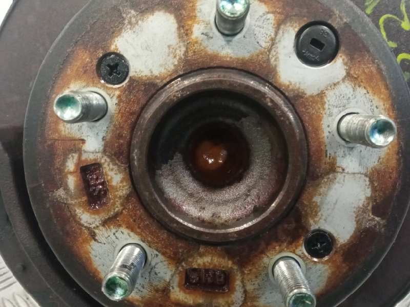 Recambio de mangueta trasera izquierda para kia cee´d 1.6 crdi cat referencia OEM IAM   