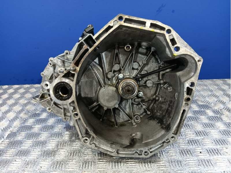 Recambio de caja cambios para renault scenic iii referencia OEM IAM TL4A01  