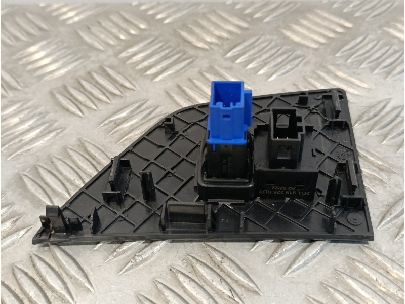 Recambio de warning para volkswagen polo 1.0 tsi referencia OEM IAM 2G1919225RDY  2G0953509KQ