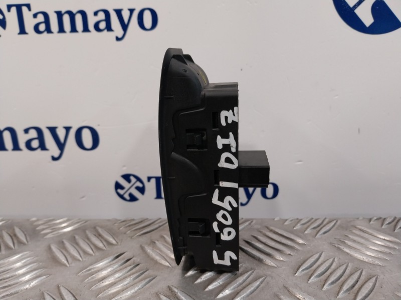 Recambio de mando elevalunas delantero izquierdo para seat ateca (kh7) 1.6 tdi referencia OEM IAM 5G0959857G  576867171