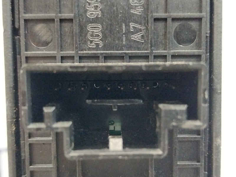 Recambio de mando elevalunas delantero izquierdo para seat ateca (kh7) 1.6 tdi referencia OEM IAM 5G0959857G  576867171