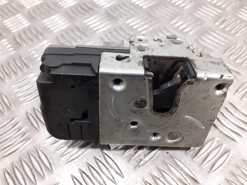 Recambio de cerradura puerta delantera izquierda para peugeot 206+ 1.4 hdi referencia OEM IAM   