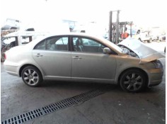 toyota avensis berlina (t25) del año 2003 2