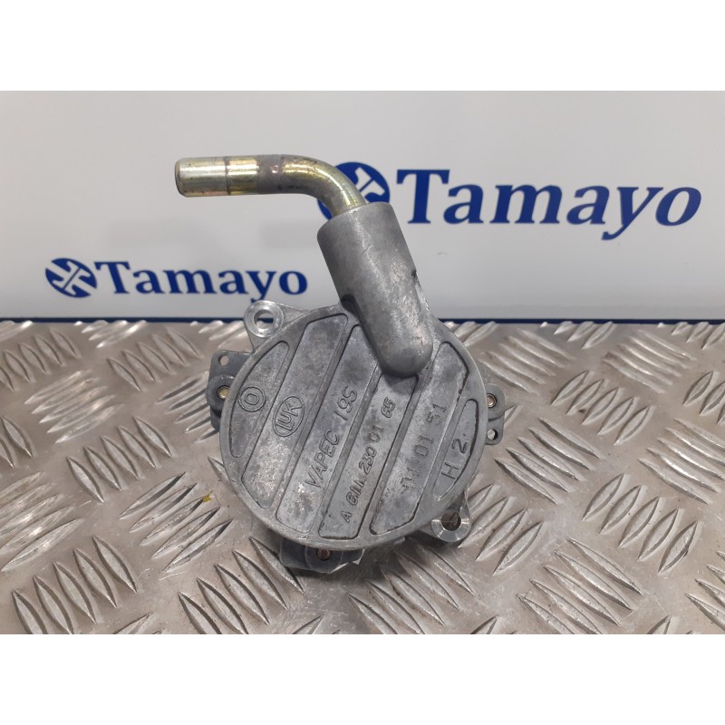 Recambio de depresor freno / bomba vacio para mercedes vito marco polo (638) 112 cdi referencia OEM IAM A61123065  