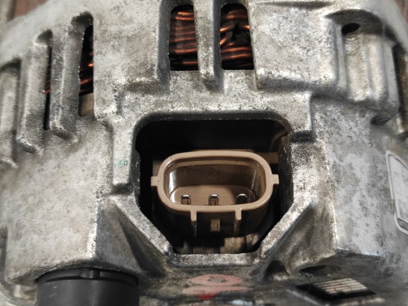 Recambio de alternador para mazda cx-7 (er) 2.2 turbodiesel cat referencia OEM IAM A2TJ0681A  