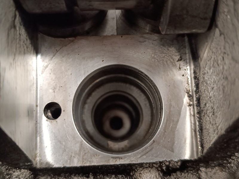 Recambio de culata para seat ibiza (6l1) 1.4 tdi referencia OEM IAM 045103373H  
