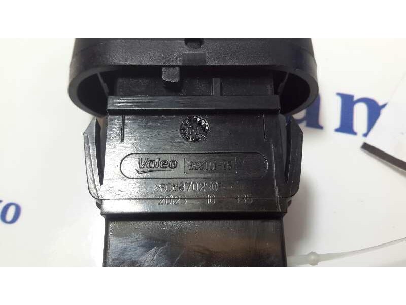 Recambio de interruptor para dacia sandero stepway referencia OEM IAM E2311115  