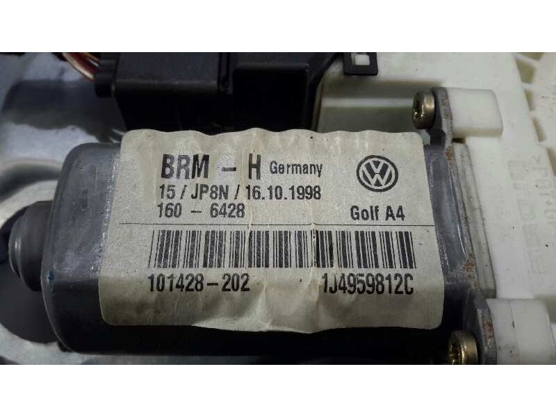 Recambio de elevalunas trasero derecho para volkswagen golf iv berlina (1j1) referencia OEM IAM 1J4839756A 101428202 1J4959812C