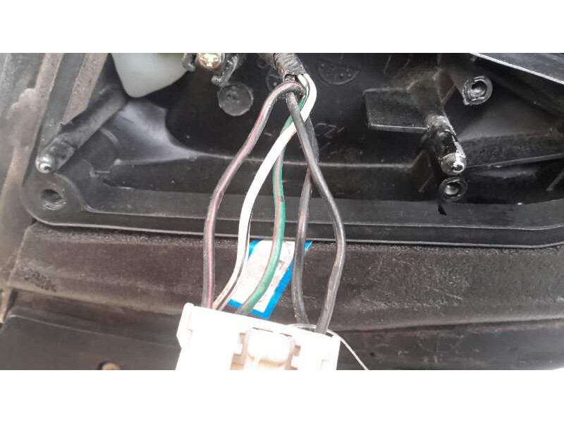 Recambio de retrovisor izquierdo para kia carnival 2.9 turbodiesel cat referencia OEM IAM 012107  