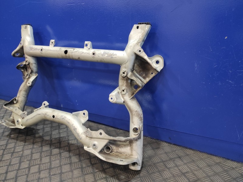 Recambio de puente delantero para mercedes-benz clase e (w212) lim. 3.0 cdi cat referencia OEM IAM PA218628011  