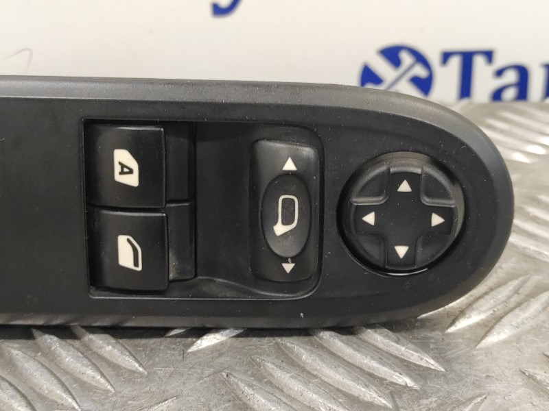 Recambio de mando elevalunas delantero izquierdo para citroën c3 1.4 referencia OEM IAM 96637530XT  