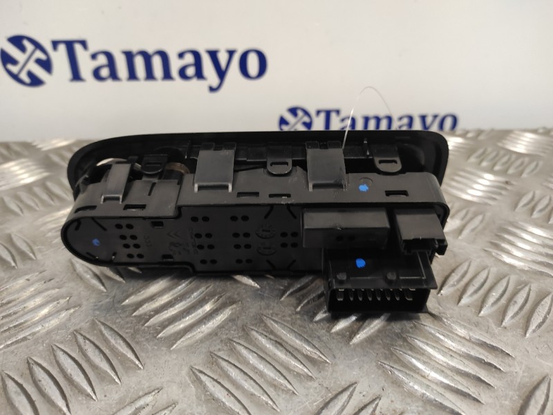 Recambio de mando elevalunas delantero izquierdo para citroën c3 1.4 referencia OEM IAM 96637530XT  