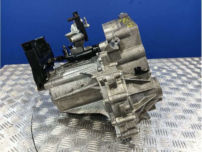 Recambio de caja cambios para volkswagen polo (6c1) 1.0 referencia OEM IAM QAC  