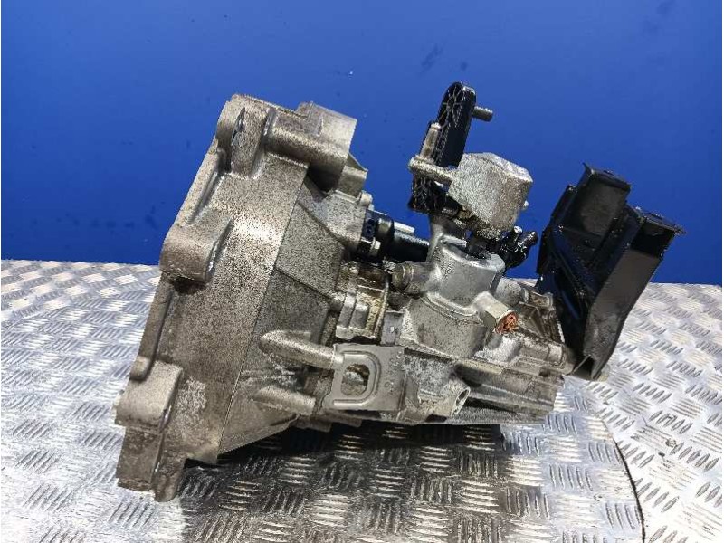 Recambio de caja cambios para volkswagen polo (6c1) 1.0 referencia OEM IAM QAC  
