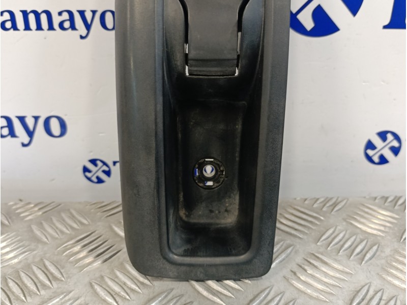 Recambio de mando elevalunas delantero derecho para fiat doblo 1.3 16v jtd cat referencia OEM IAM 735484916  