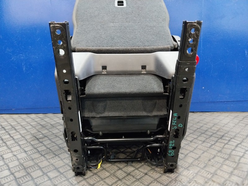 Recambio de asientos trasero izquierdo para seat alhambra (7n) 1.4 tsi referencia OEM IAM   