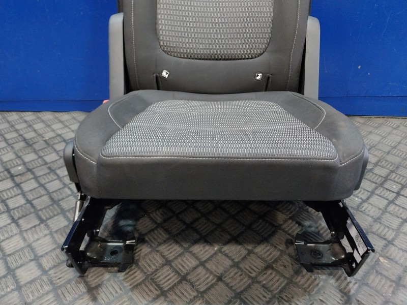 Recambio de asientos tercera fila para seat alhambra (7n) 1.4 tsi referencia OEM IAM   