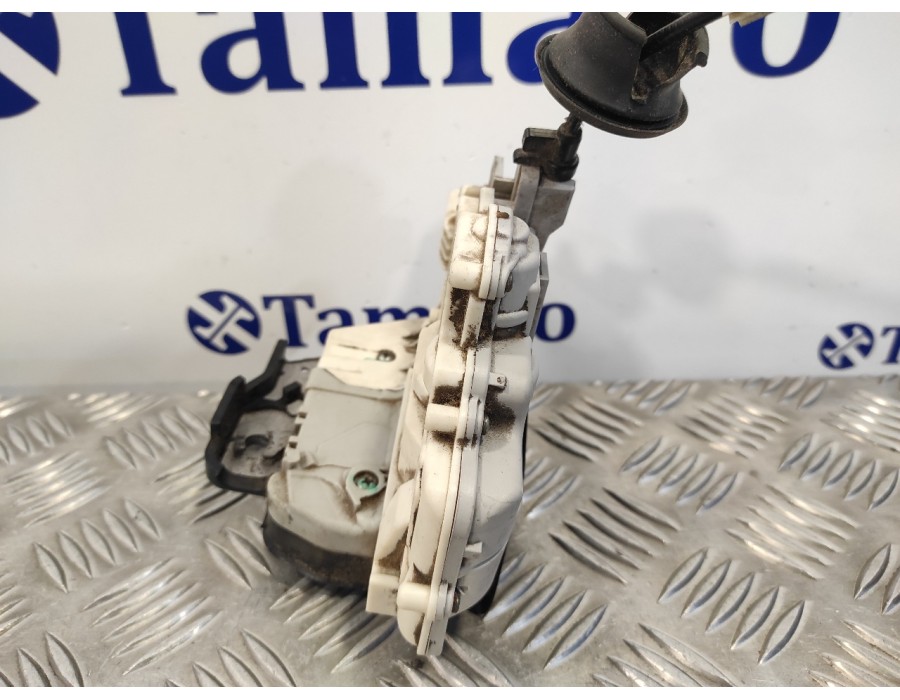 Recambio de cerradura puerta delantera izquierda para audi a6 berlina (4f2) 4.2 v8 40v referencia OEM IAM 4F2837015  