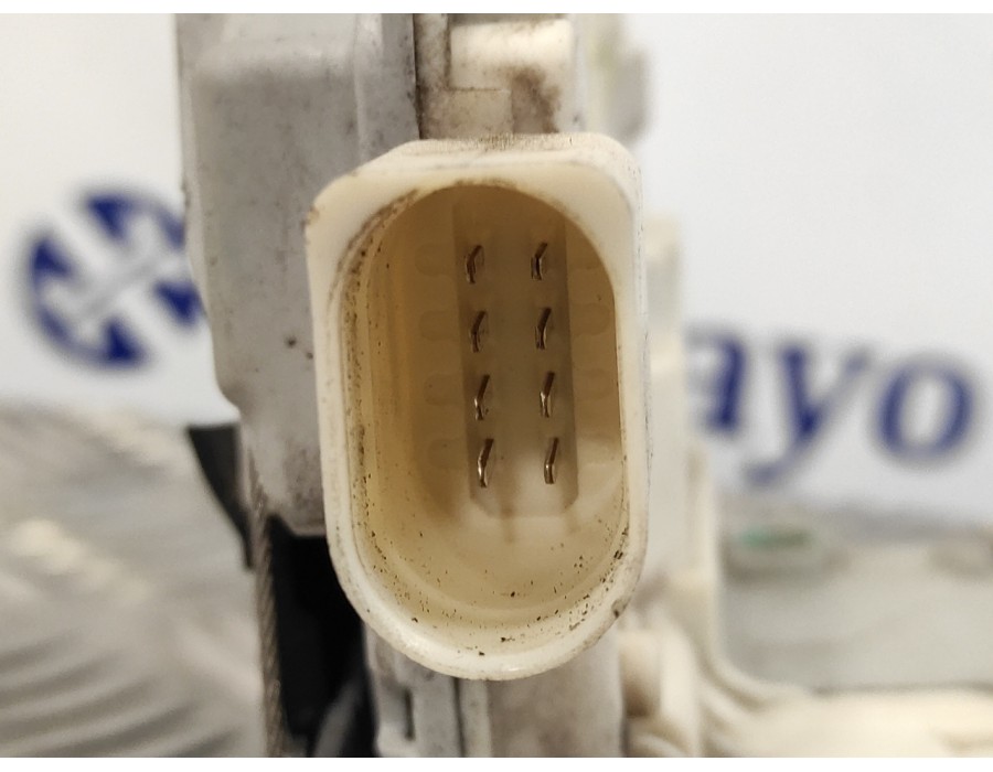 Recambio de cerradura puerta delantera izquierda para audi a6 berlina (4f2) 4.2 v8 40v referencia OEM IAM 4F2837015  